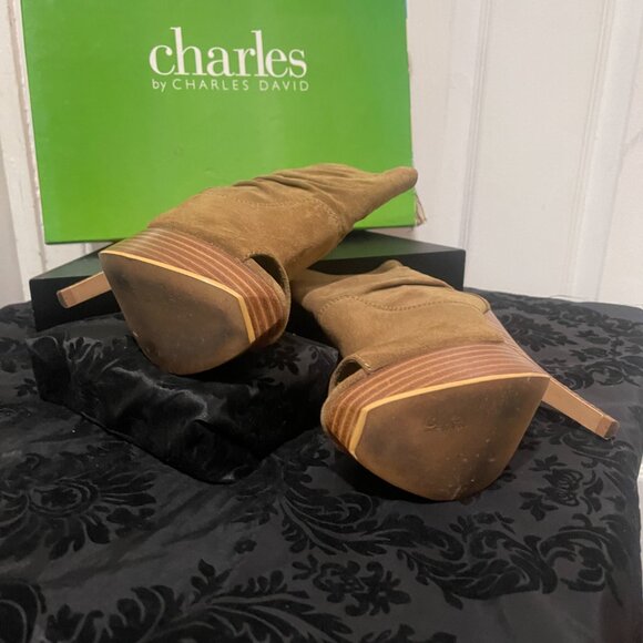 Charles David Leather Wedge Boot, Size 6, Tan - Picture 4 of 4